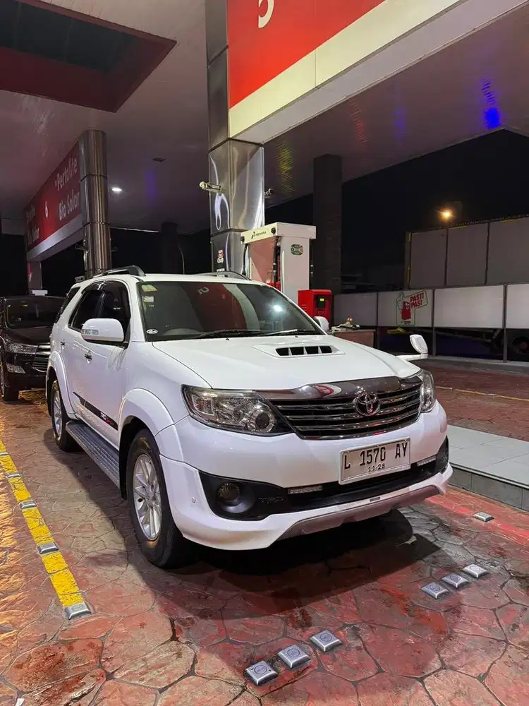 dijual fortuner vnt matic diesel 2013