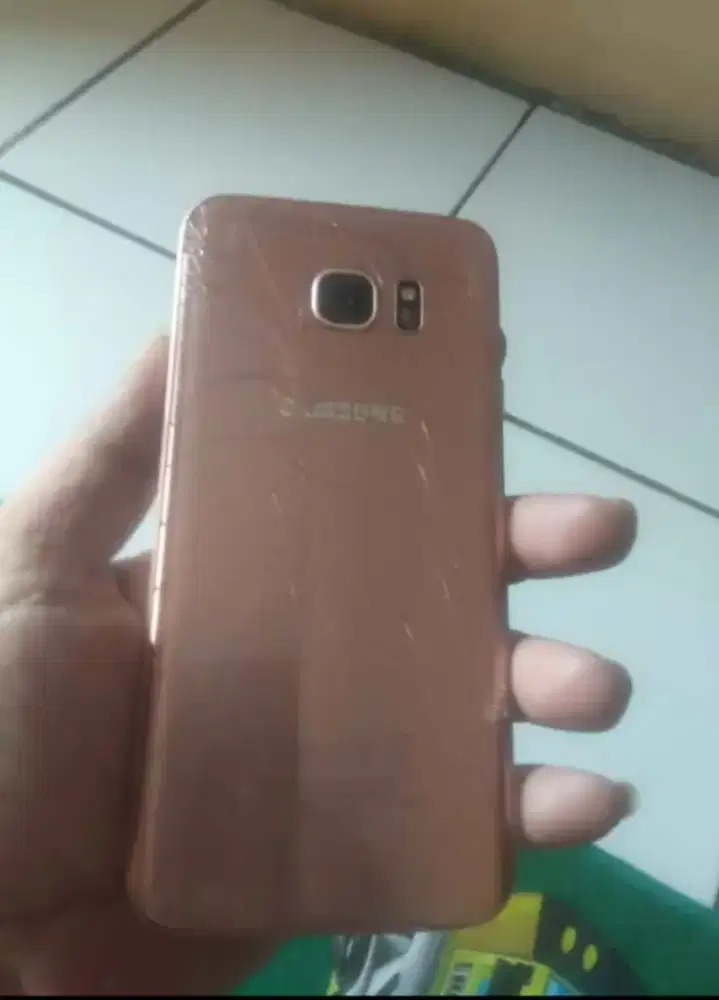 Samsung galaxy s7 Edge 4/32 Sein minus