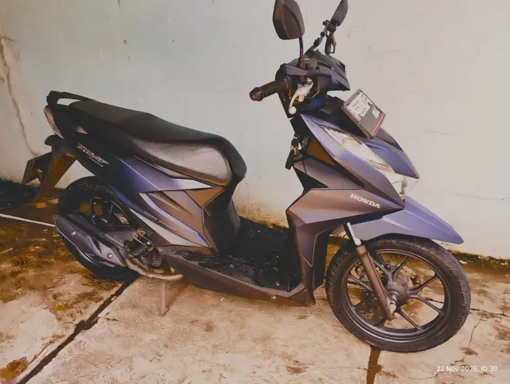 Dijual Motor Honda BeAT Deluxe 2023 – Biru Dongker