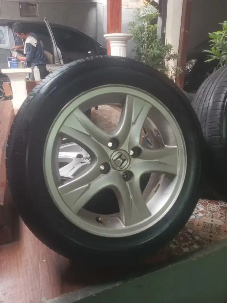 Velg mobil Honda Brio, civic vtis, ayla, agya, sigra, calya