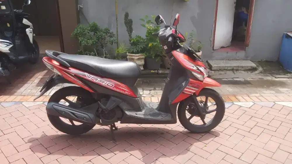 Dijual Cepat Vario Merah 2008