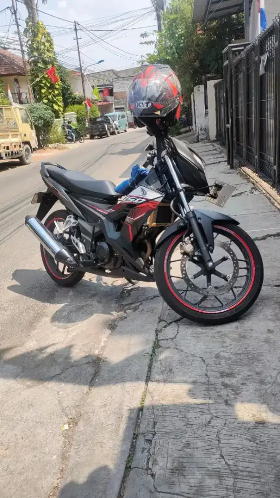 Di Jual Cepat Honda Sonic 150R Th. 2021