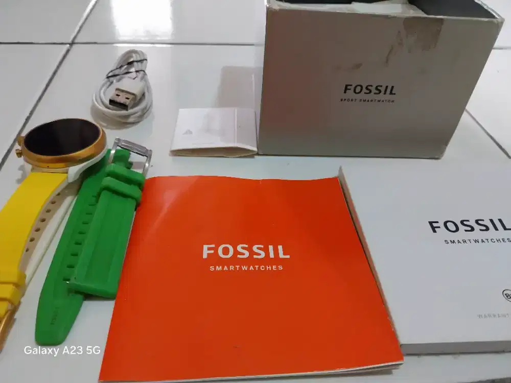 JUAL SMART WATCH MERK FOSIL FTW6053