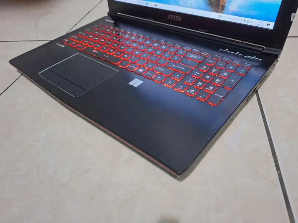 NO.60

LAPTOP MSI GE62 6QD PROCESSOR INTEL CORE I7 GEN-6 RAM 8GB