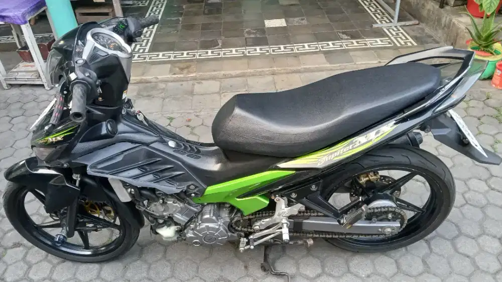 Sepeda motor yamaha jupiter mx 135 thn 2011 N malang kab surat lengkap
