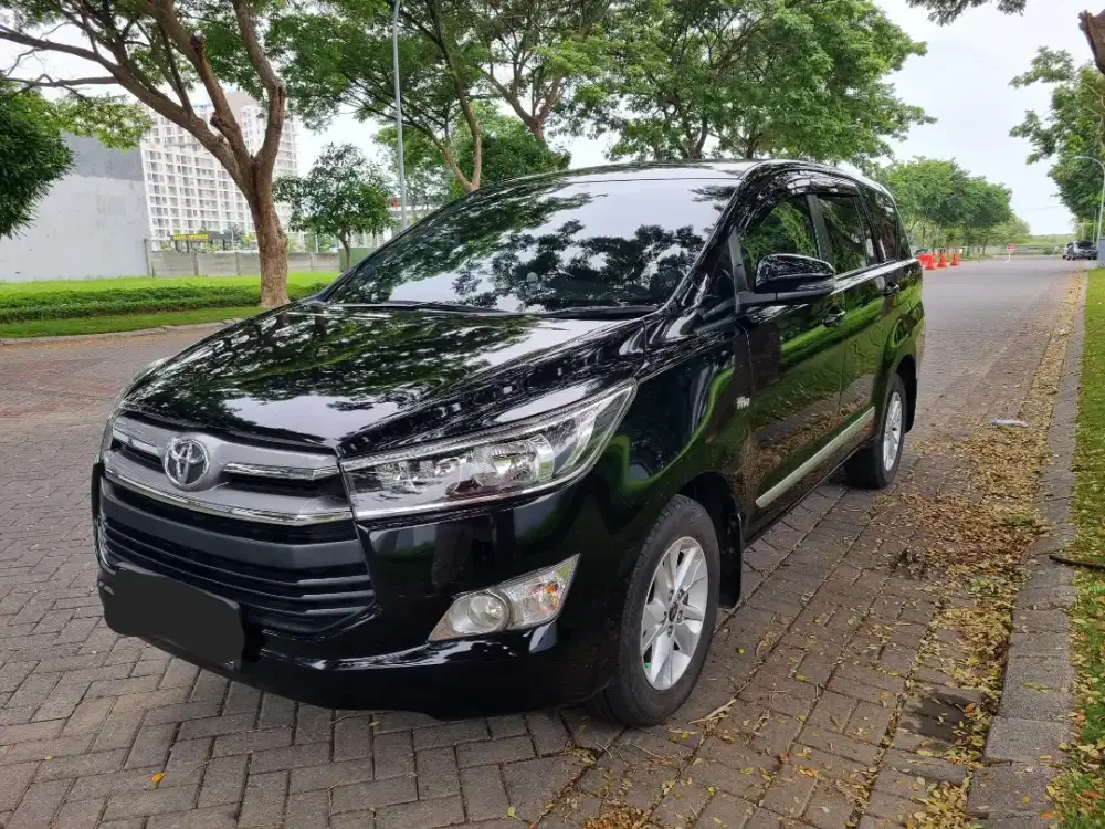 Toyota Innova reborn G 2.0 A/T Matic hitam