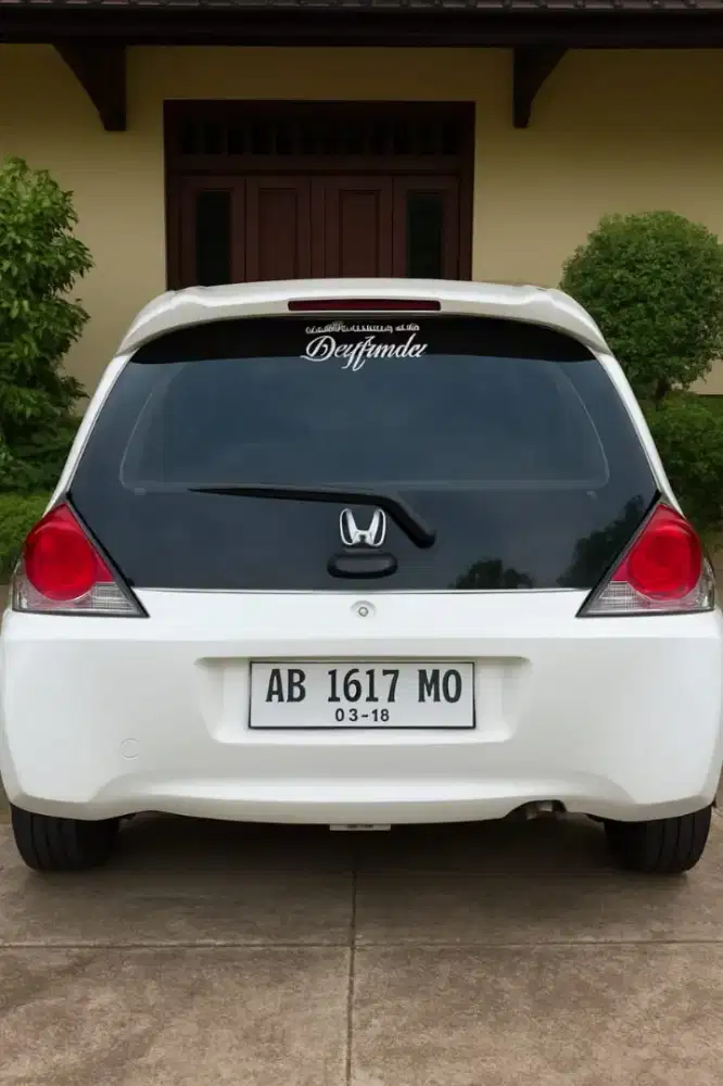 Honda Brio DD2 1.3 E  2012 Metic