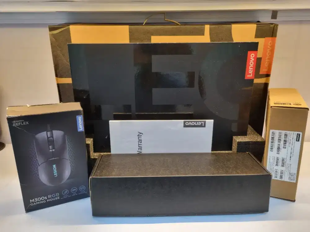 Lenovo legion 7 core i9 gen 14 fullbox garansi s.d 2028