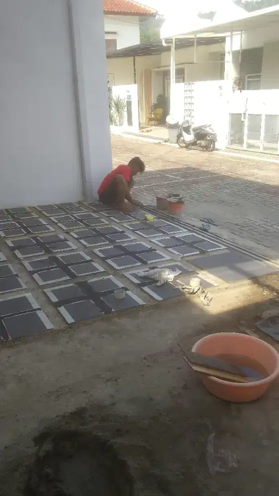 Sepesialis tukang pasang keramik dan geranit