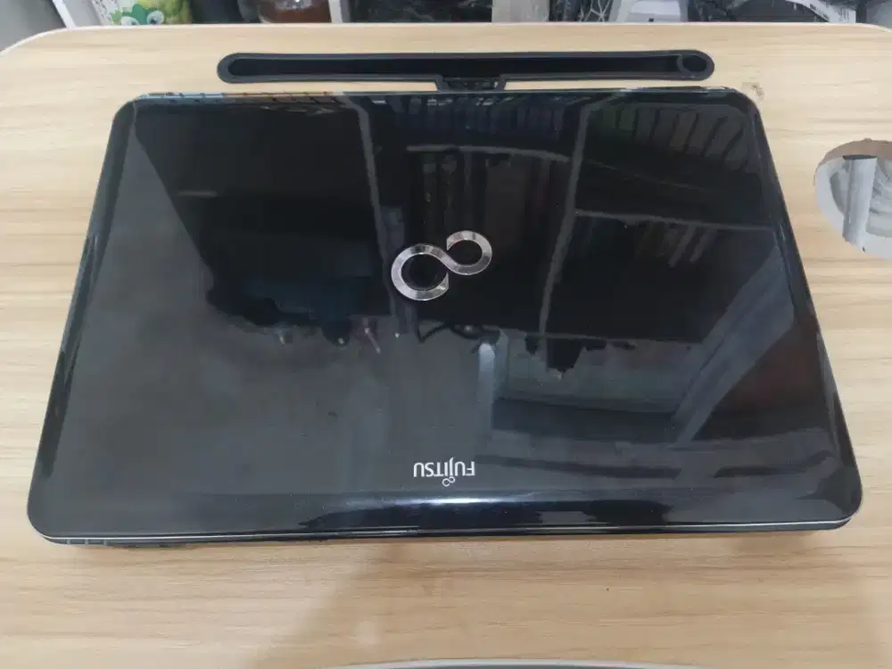 Laptop Fujitsu LH531 Core i7 Ram 8GB Double VGA Murah