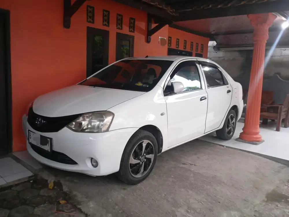 Toyota Etios 2013 Bensin