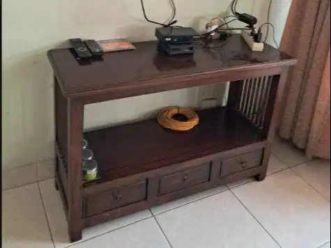 Meja TV Kayu dijual murah