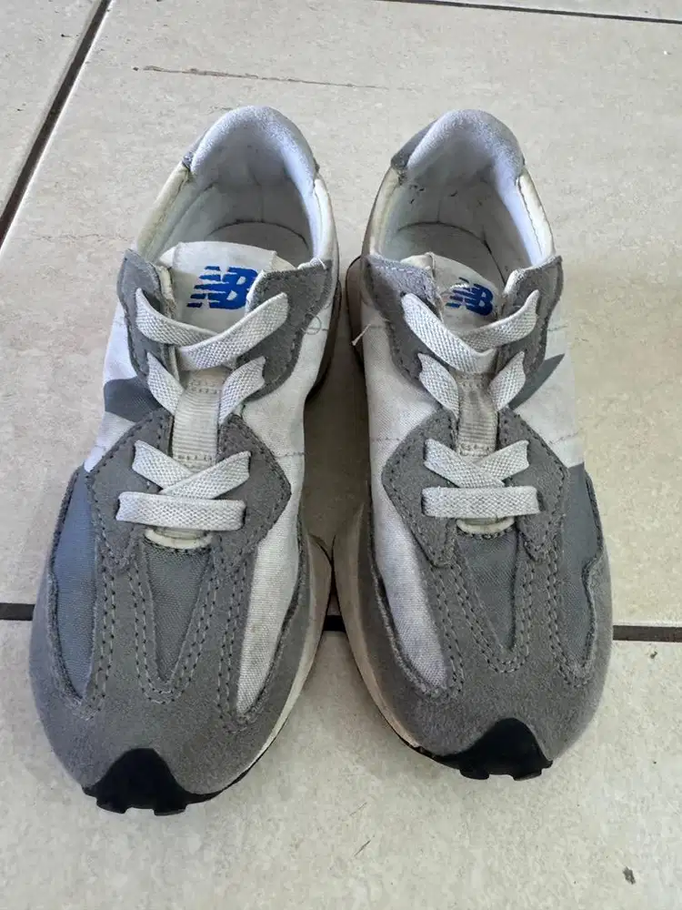 New Balance Gray