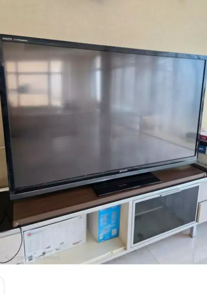 Tv Rusak LC-70LE735X