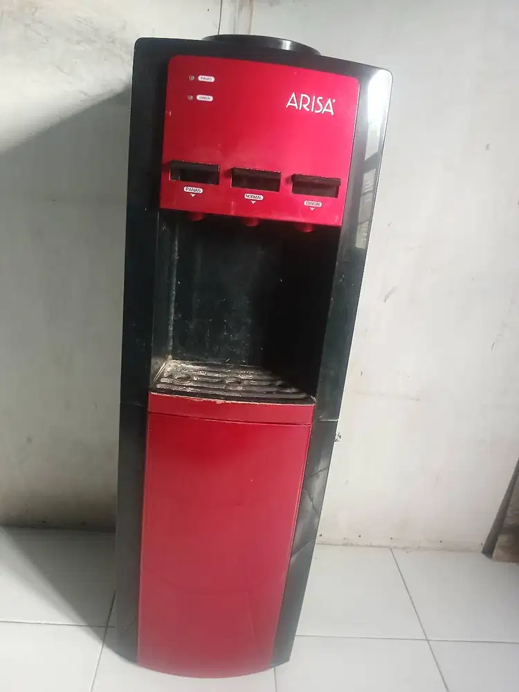 Di jual dispenser merk Arisa