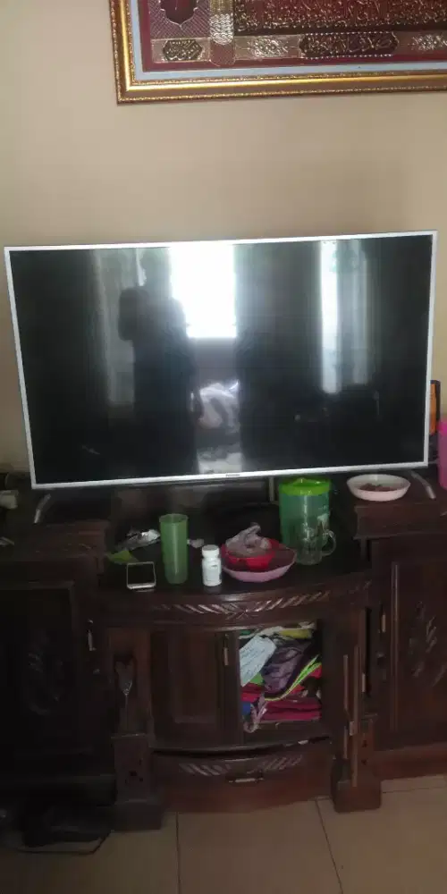 TV 49 inc bekas,tidak nyala