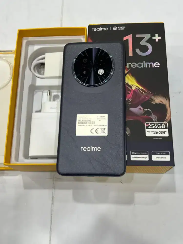 realme 13 plus 5g ram 12/256gb