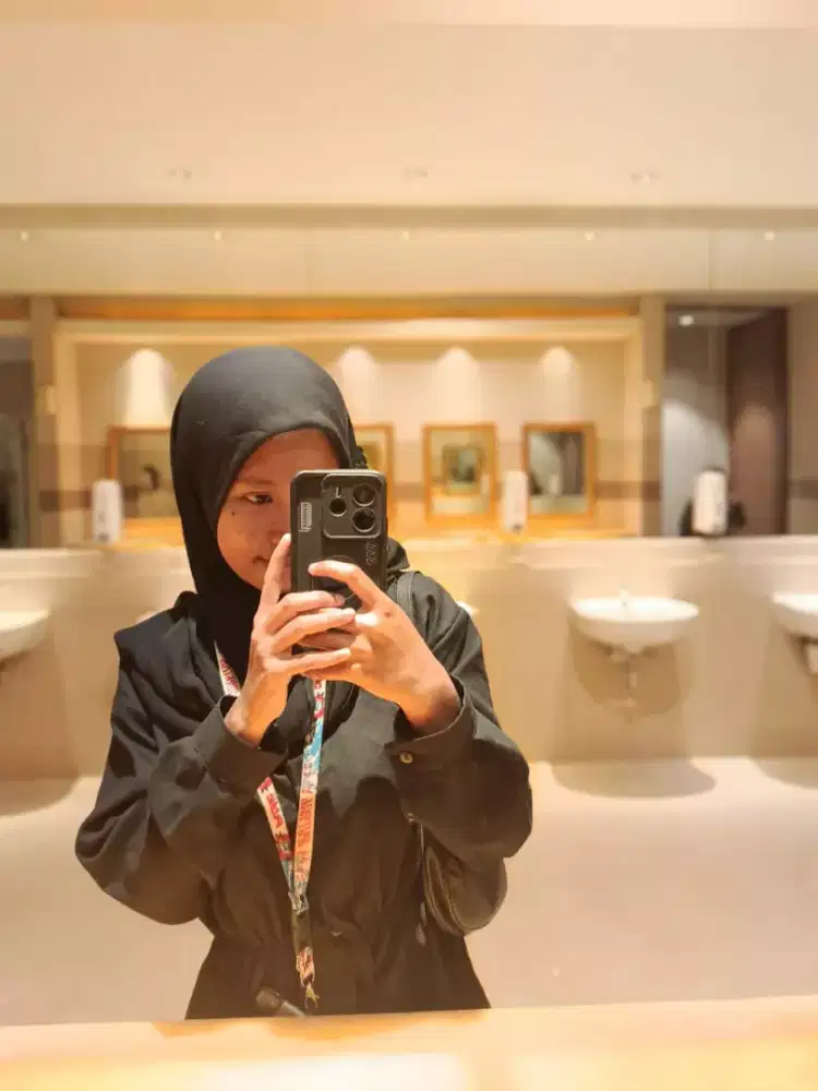 cari kerjaan freelance dan tetap klo ada mess