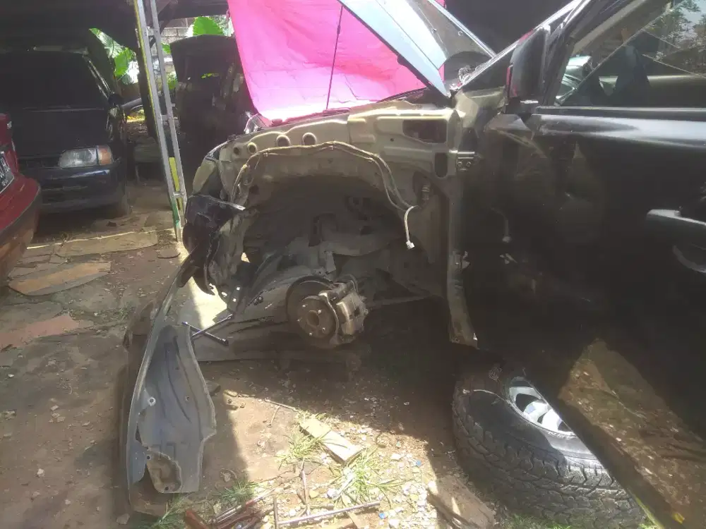 Cat, sol mobil motor