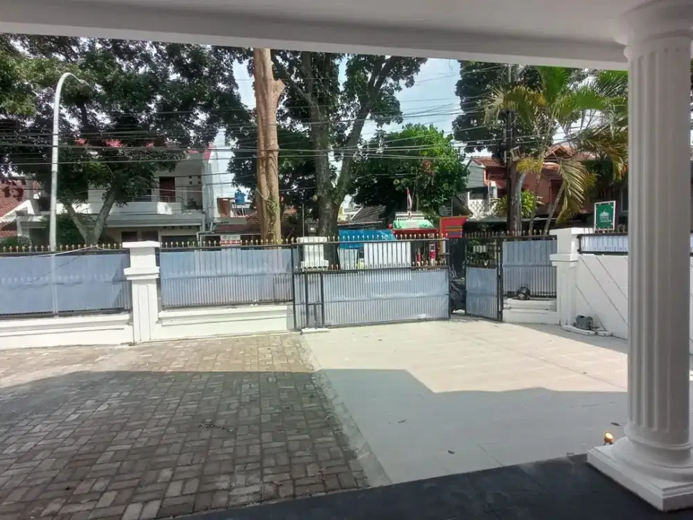 Rumah minimalis modern baru renovasi di syp Buah batu Bandung