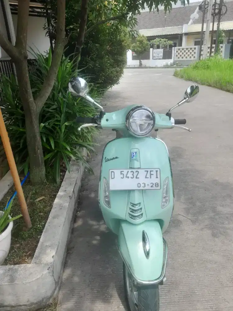 Dijual Vespa Primavera mint green 2023