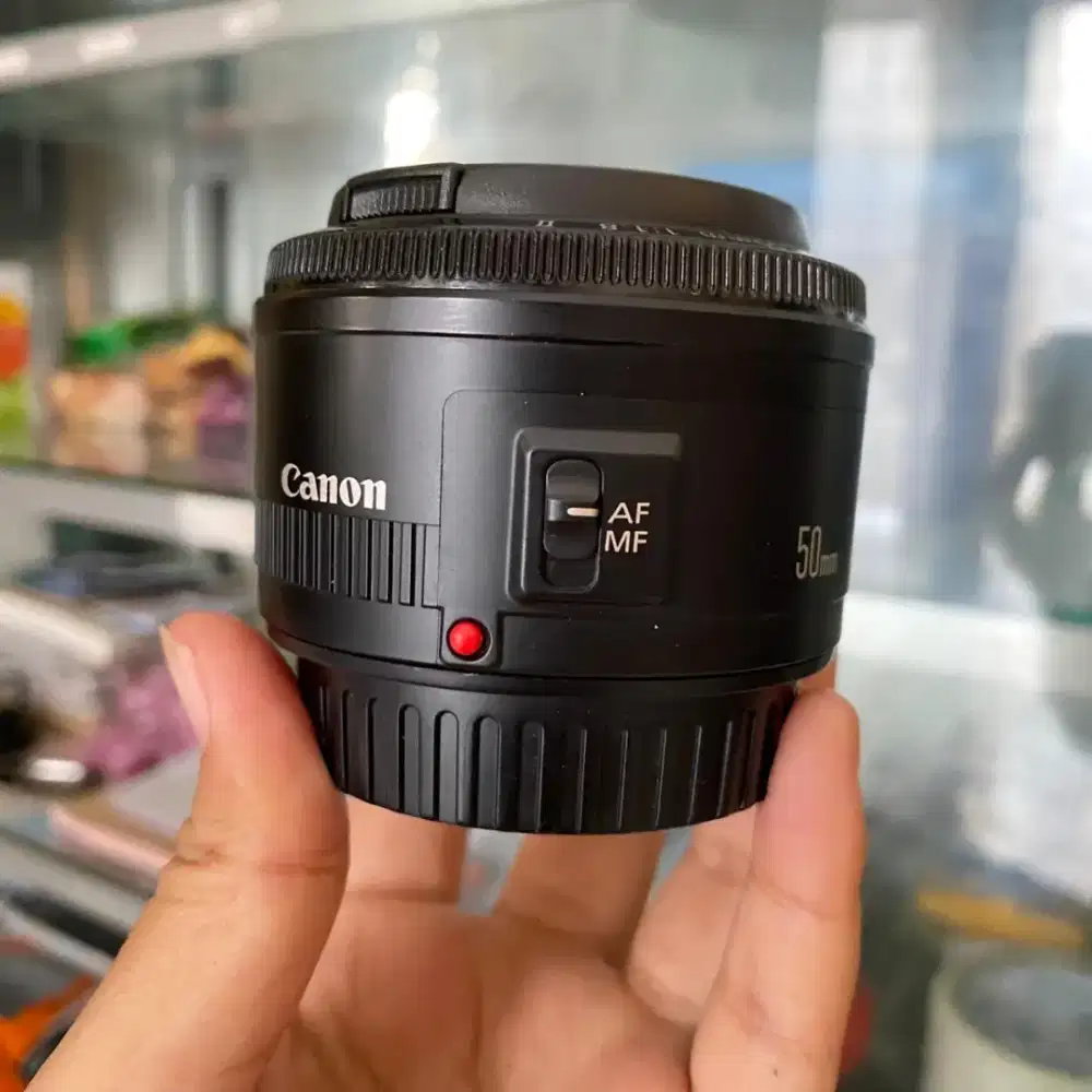 Lensa fix Canon 50mm