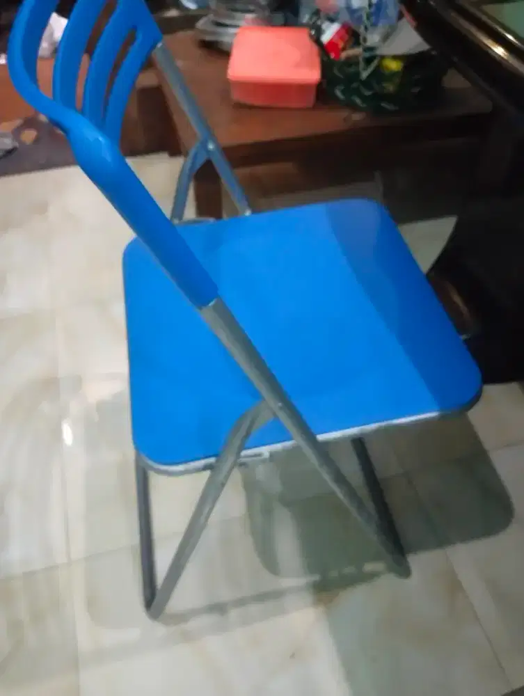 Kursi lipat kayak baru
