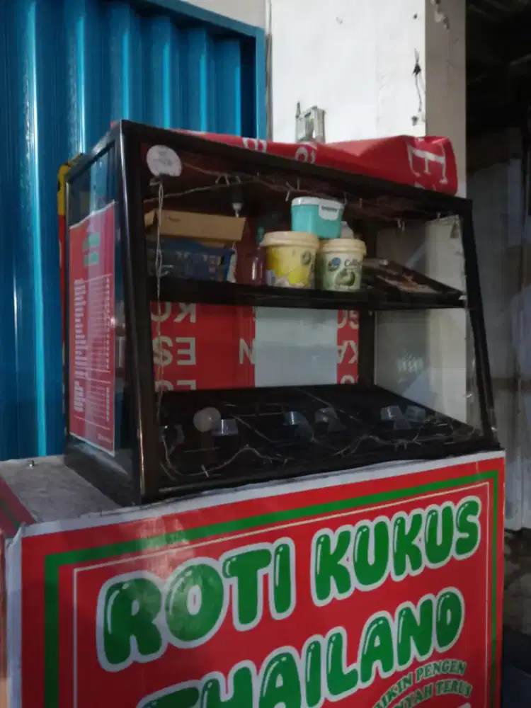 FOR SALE 1 UNIT ETALASE KACA