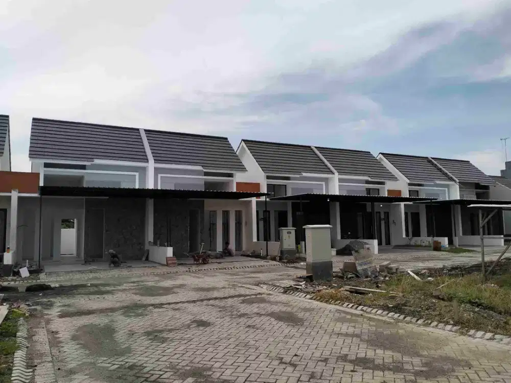 Dijual rumah baru minimalis di barat Gedangan dekat ke Aloha Bundaran Waru Pintu TOL dan Juanda