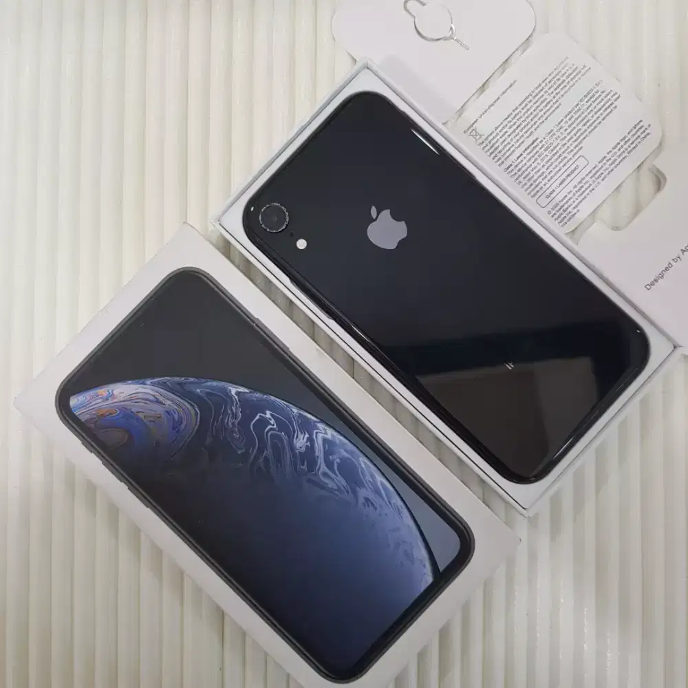 Iphone XR Hitam 128 GB Garansi Resmi Ibox