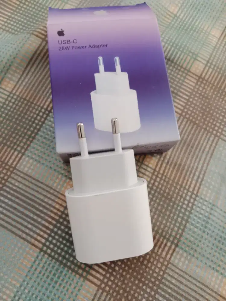 Charger Iphone 28 watt original