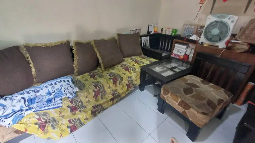 DiJual sofa set + bantal sofa