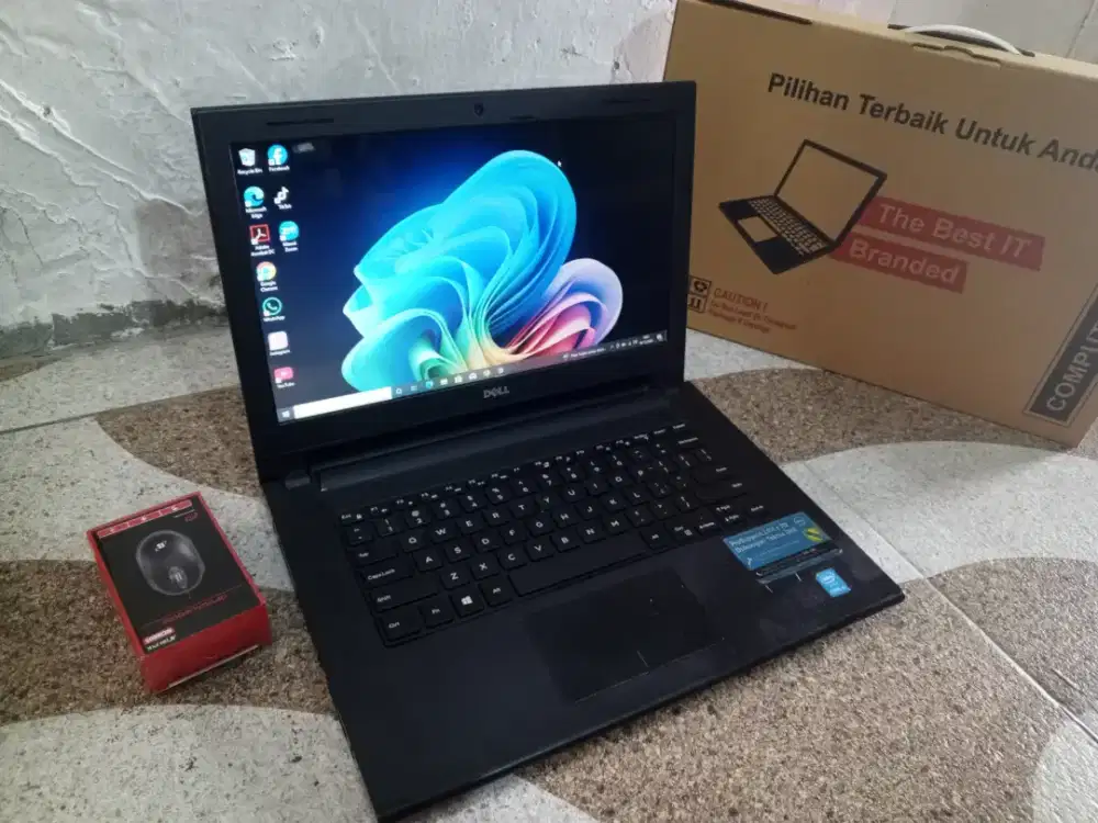 Di Jual Cepat Laptop Dell gaming, core i3 gen 3, rendering, SSD,normal
