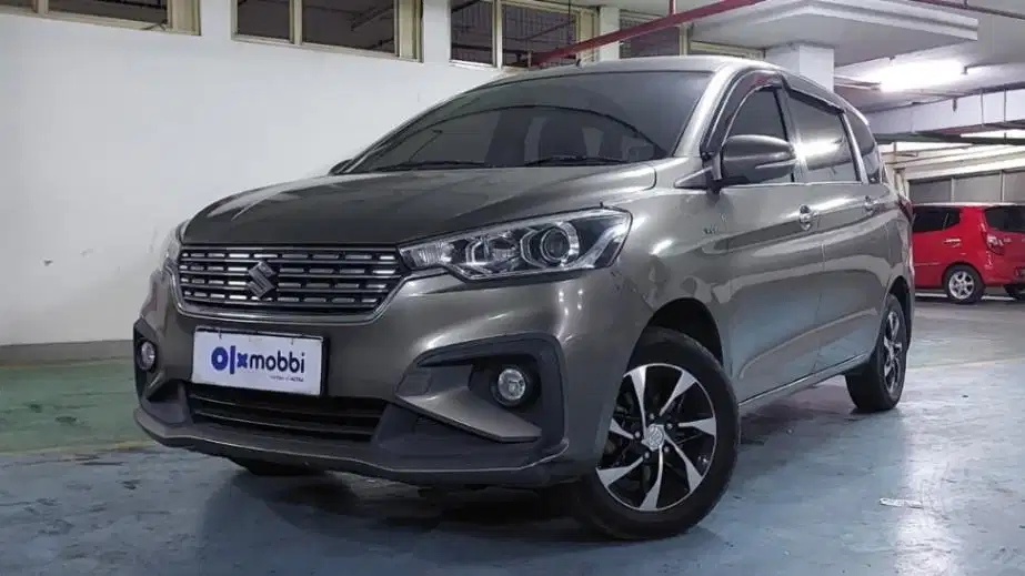Pajak Panjang TDP 10JT Suzuki Ertiga 1.5 GX Bensin-AT 2021 Abu-Abu