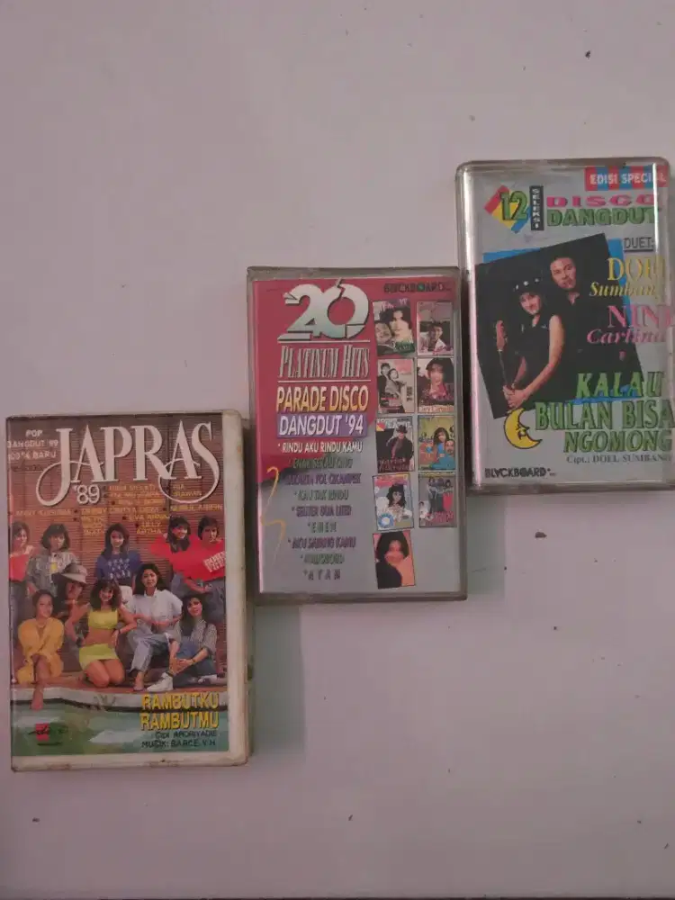 Kaset Jadul Khusus Kolektor