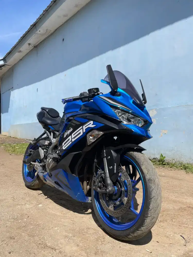 Zx 250 r ABS QS blue plasma