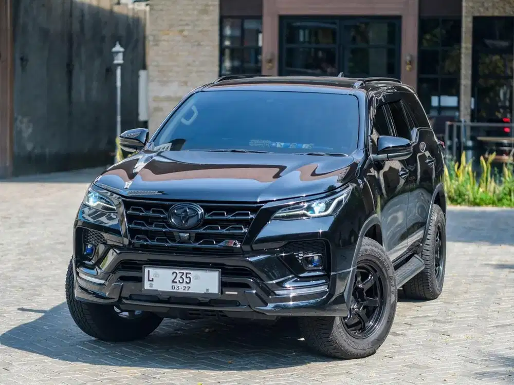 (KM 23RB)TOYOTA FORTUNER 4x4 VRZ GR SPORT 2.8 AT 2022