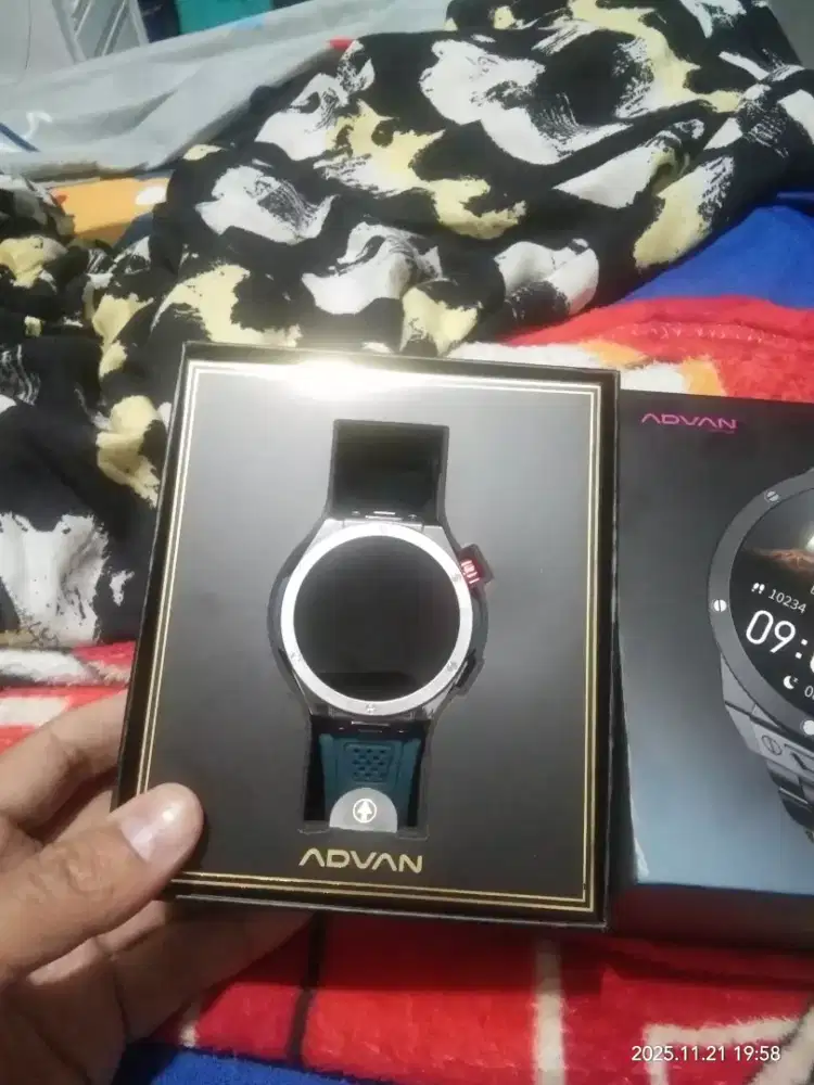 Swartwatch Advan ON Posh kondisi gres