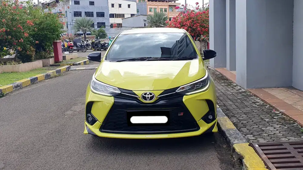 Toyota yaris s gr sport cvt 2022 kuning pajak panjang