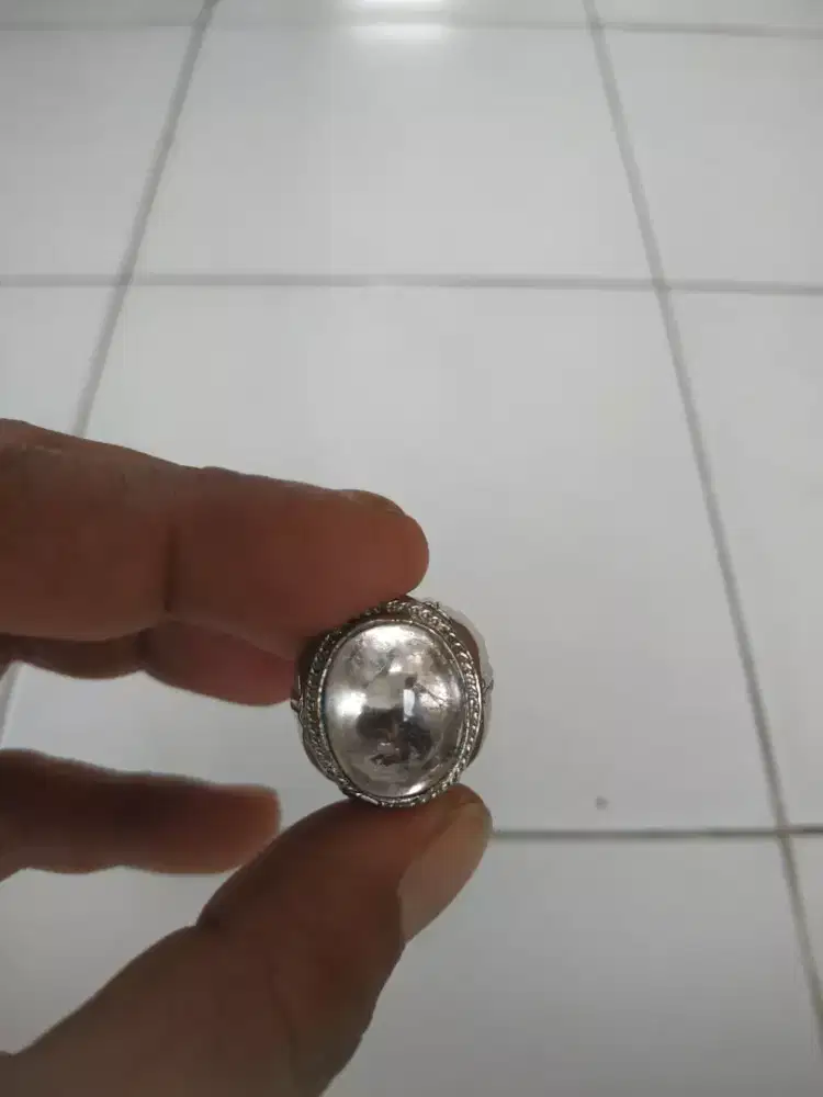 Batu kecubung es kristal