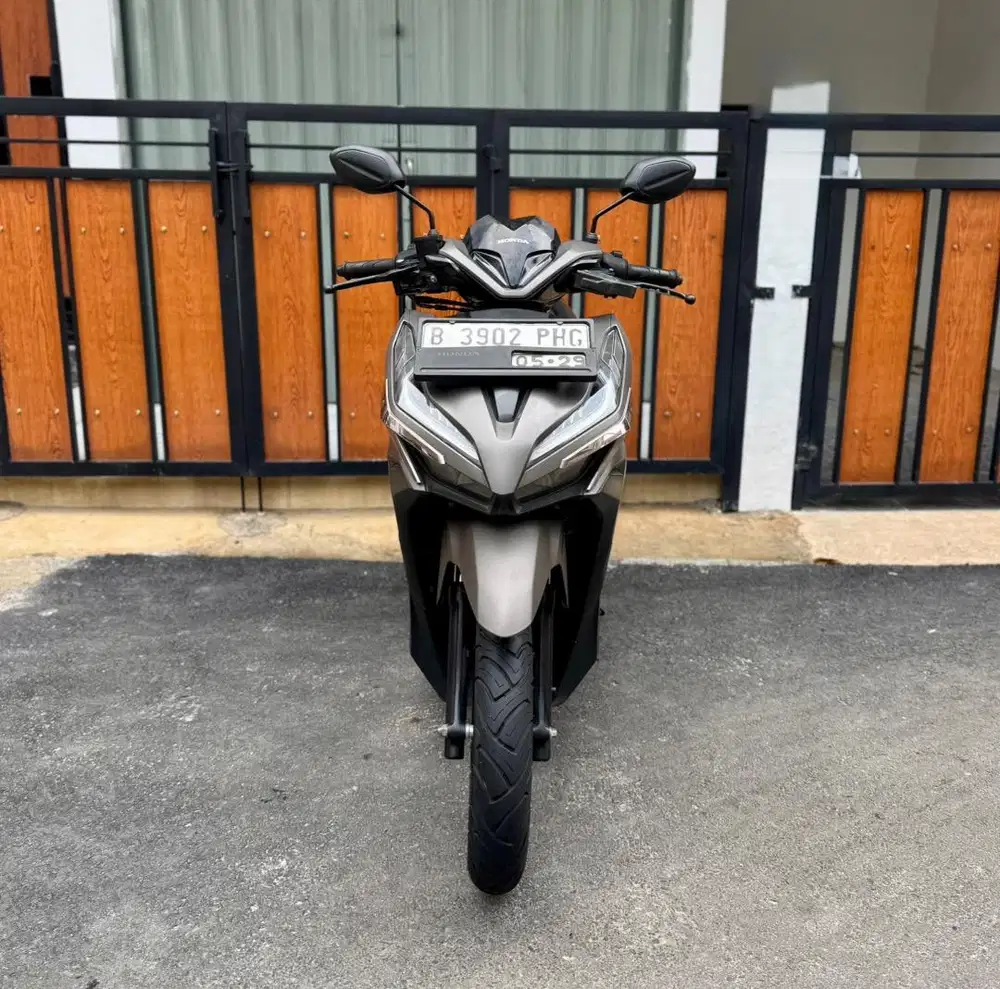 Honda Vario 150 Keyless CBS ISS MULUSSS Pajak Hidup Panjang