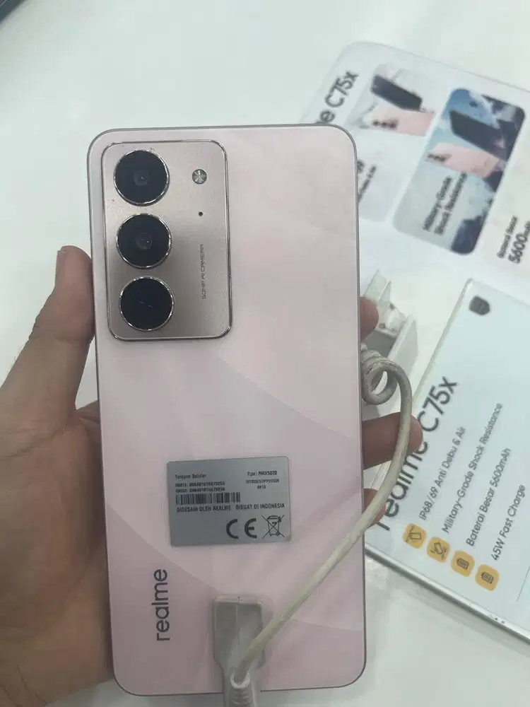 Kredit realme c75x