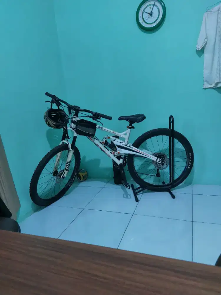 Sepeda Gunung Rakit sendiri mantap