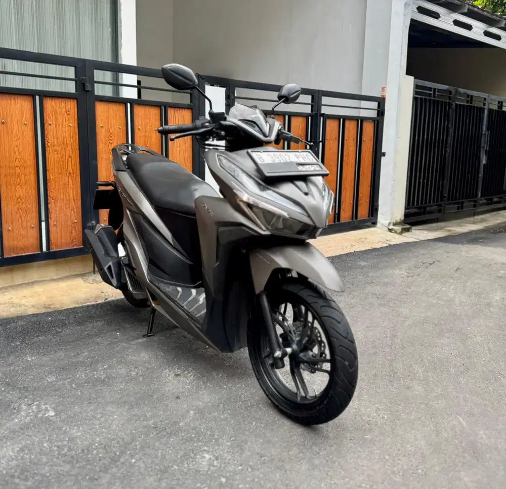 Honda Vario 150 Keyless CBS ISS MULUSSS Pajak Hidup Panjang