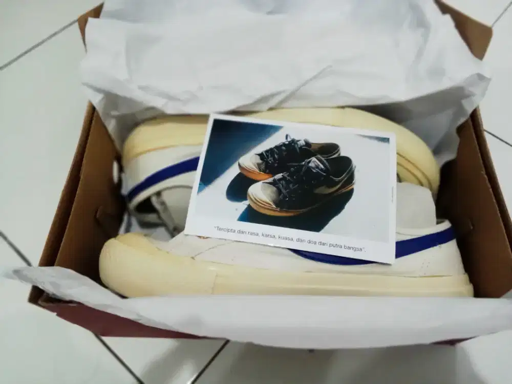 Sepatu Compass Gazelle Low White Blue/39