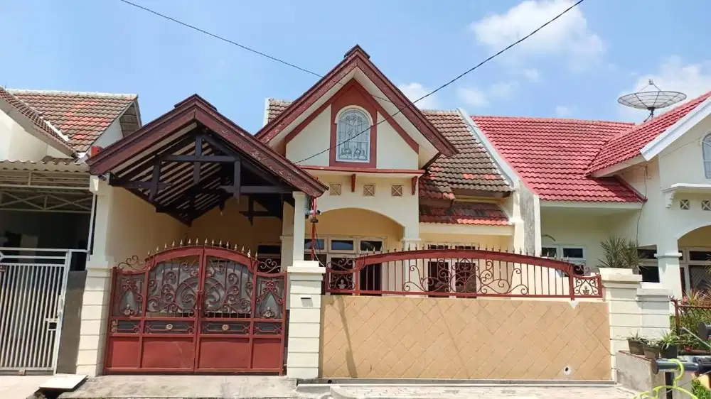 Jual rumah di tengah kota Sidoarjo  pondok mutiara