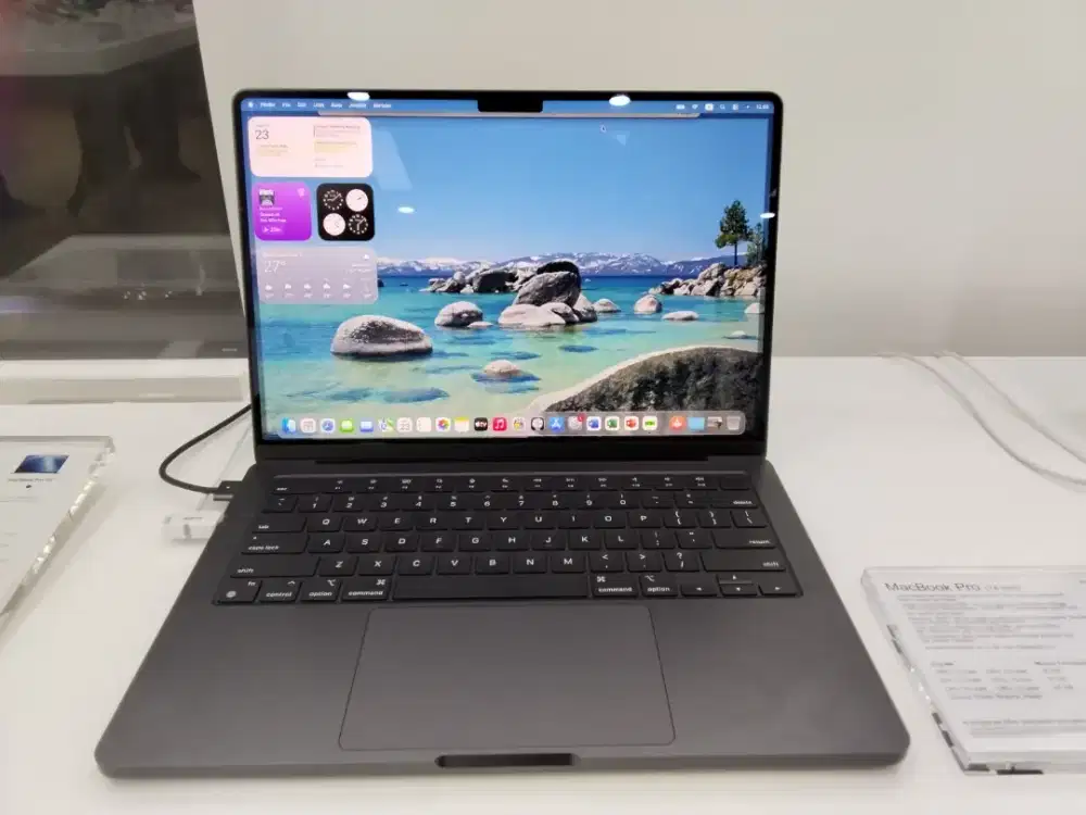 MacBook Pro M4 (14 inci)