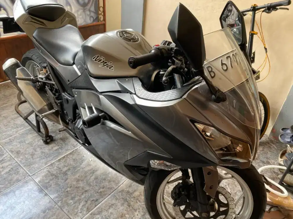 Jual Ninja 250 fi tahun 2014