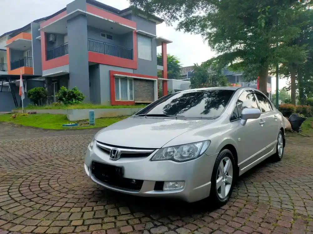 Civic FD 1 AT dijamin istimwa