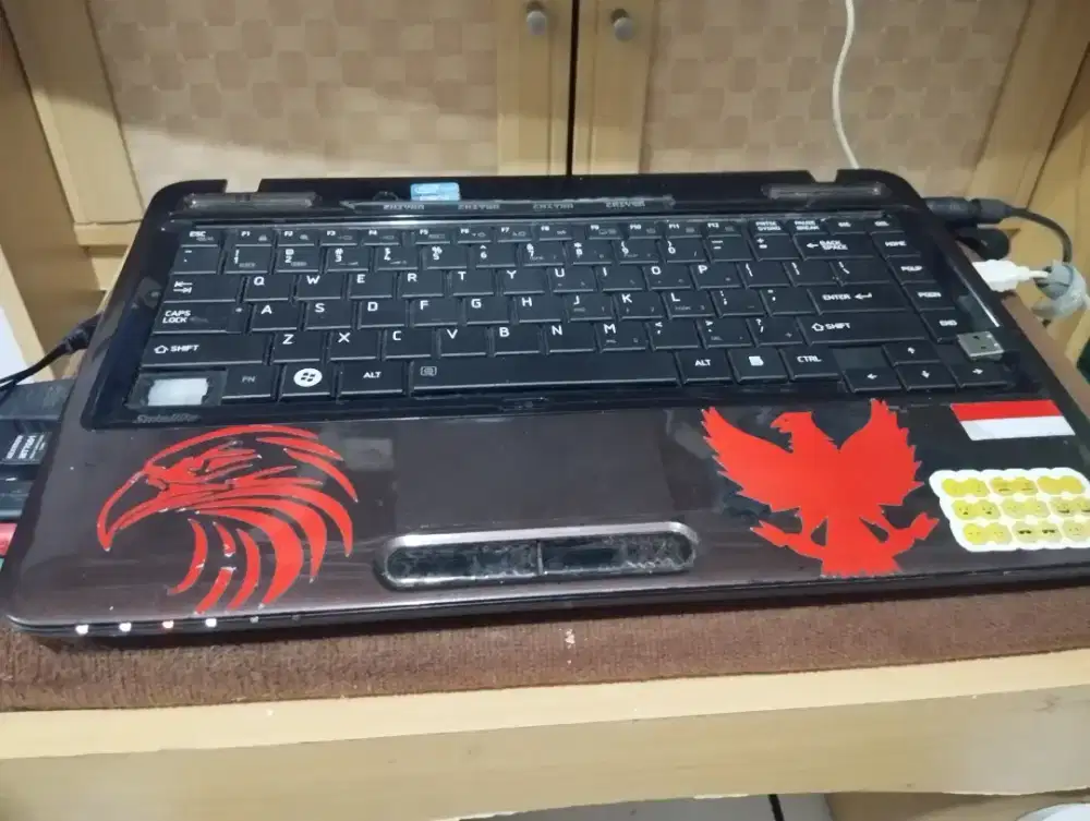 Laptop Buntung Toshiba Satellite L745 Fullset (baca deskripsi)